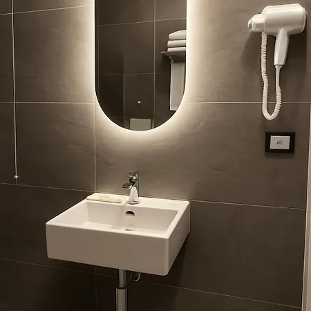 Otel Miramare 3*